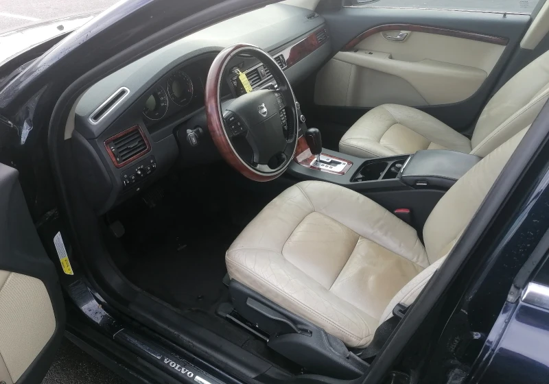 Volvo S80 2.5 benzin avtomat, снимка 9 - Автомобили и джипове - 53267257