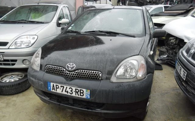 Toyota Yaris бензин - [1] 