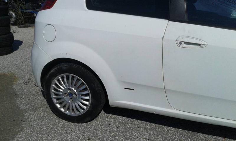 Fiat Punto 1.3mj 2br, снимка 11 - Автомобили и джипове - 20785621