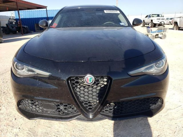 Alfa Romeo Giulia TI MANUAL, снимка 3 - Автомобили и джипове - 48335808