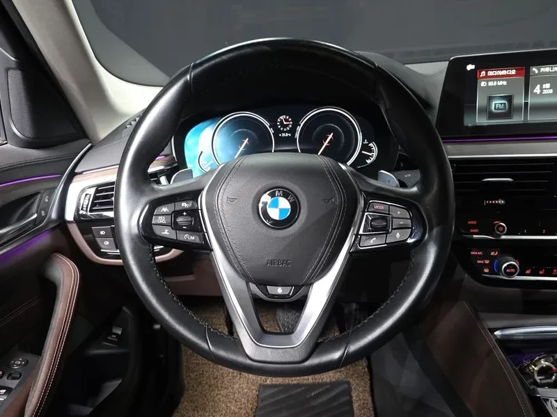 BMW 520 D xDrive Luxury Plus, снимка 13 - Автомобили и джипове - 55786535