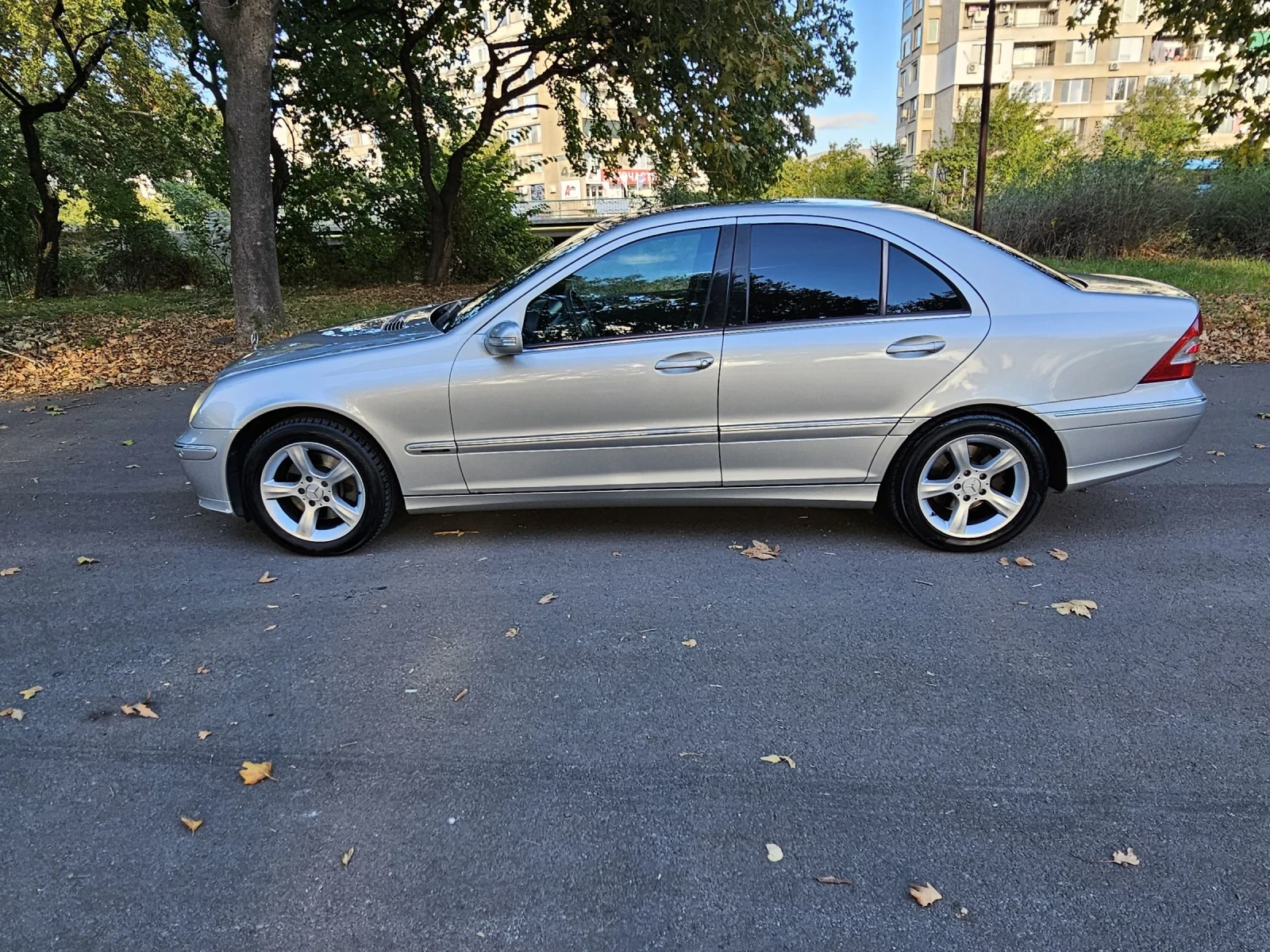 Mercedes-Benz C 320 Автомат 218к.с. V6 Бензин/Газ - изображение 5