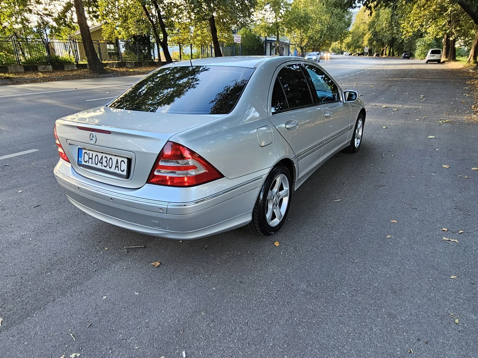 Mercedes-Benz C 320 Автомат 218к.с. V6 Бензин/Газ - изображение 8