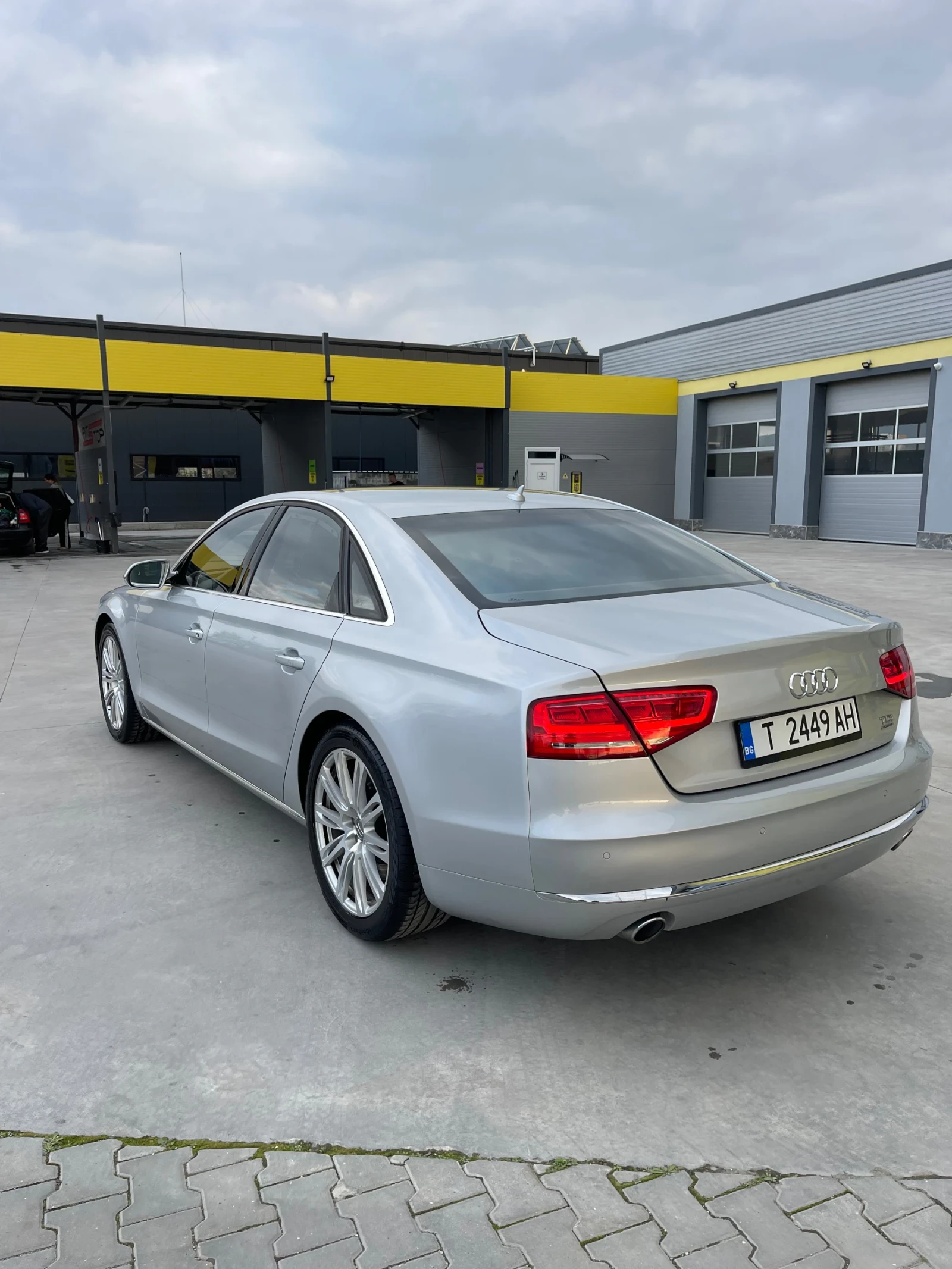Audi A8  - изображение 7