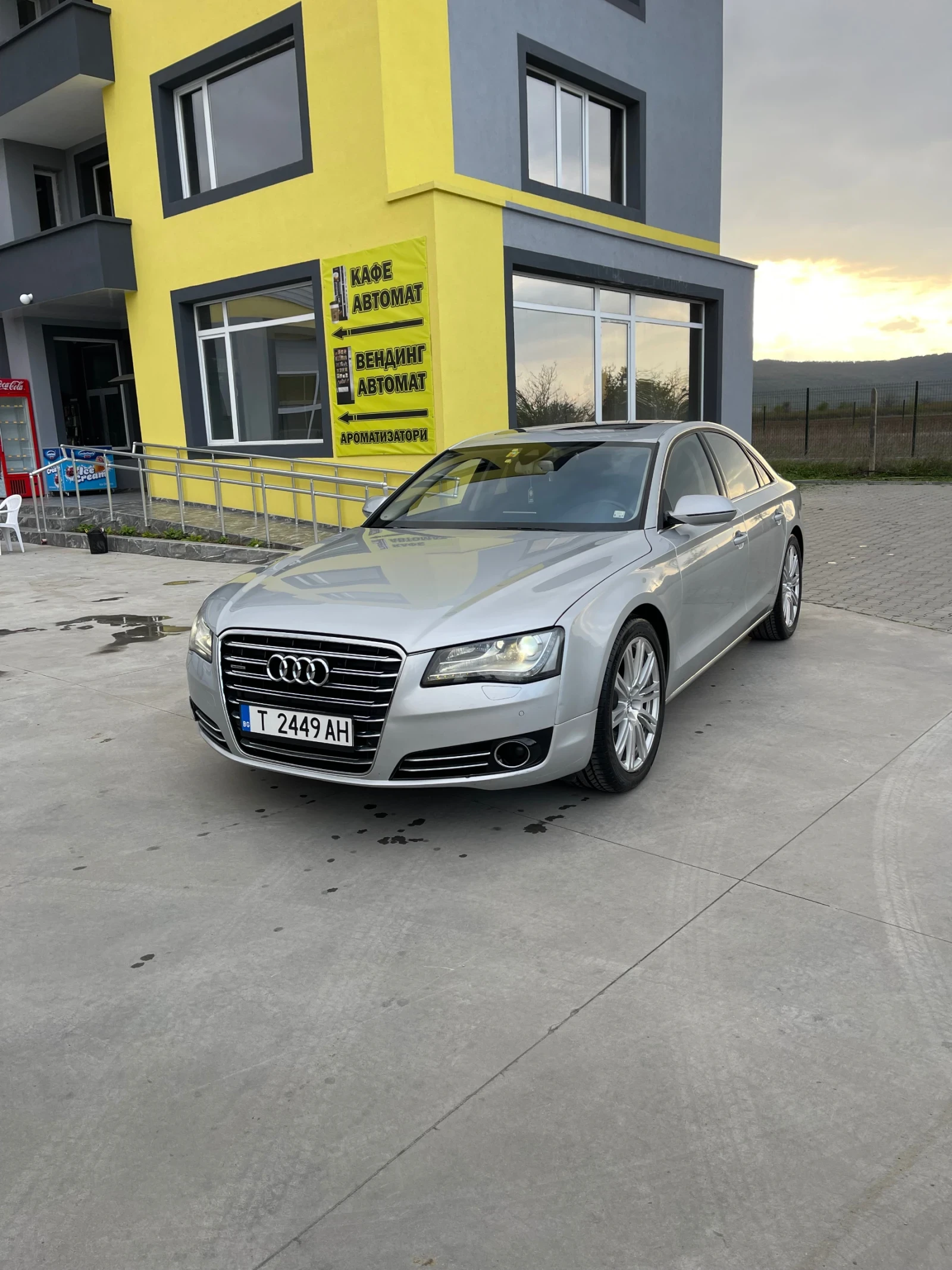 Audi A8  - изображение 2