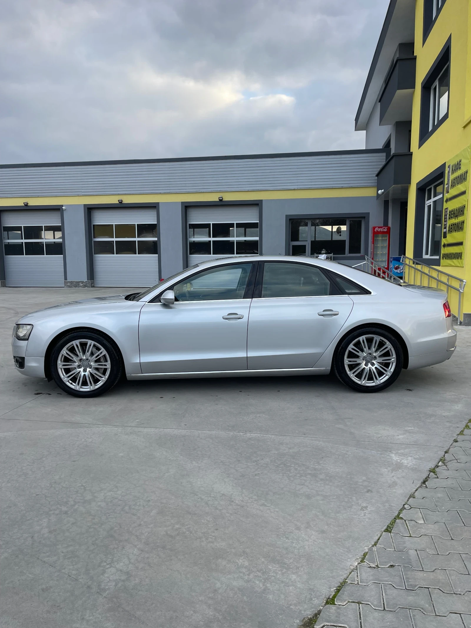 Audi A8  - изображение 5
