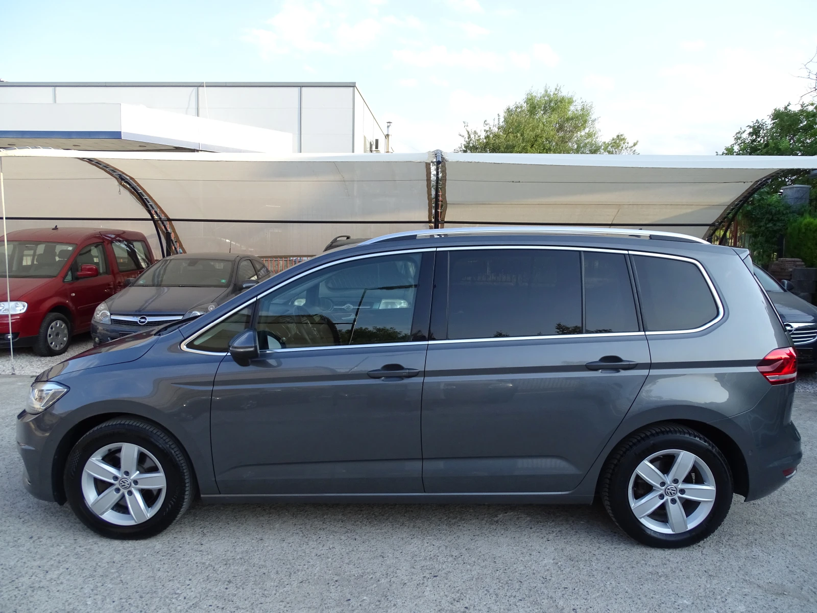 VW Touran 2.0TDI_150kc_Panorama Xennon_*  - изображение 5
