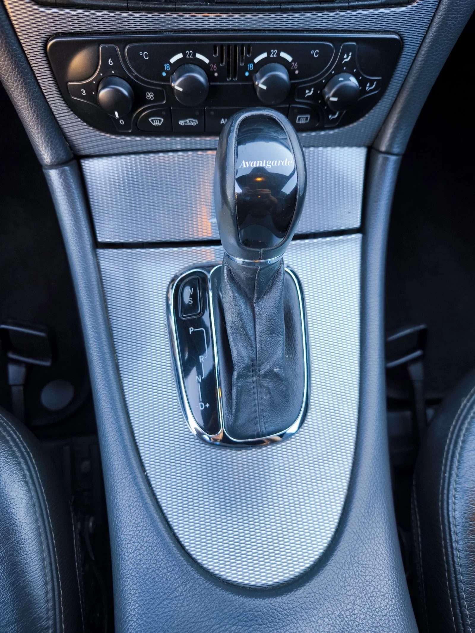 Mercedes-Benz CLK  - изображение 8