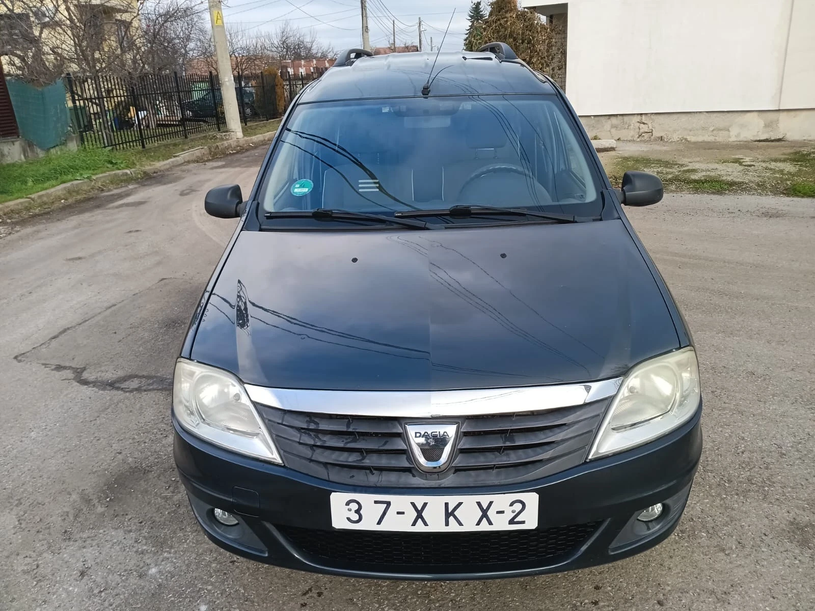Dacia Logan 1.6 7����� Facelift | Mobile.bg � ����������� 1