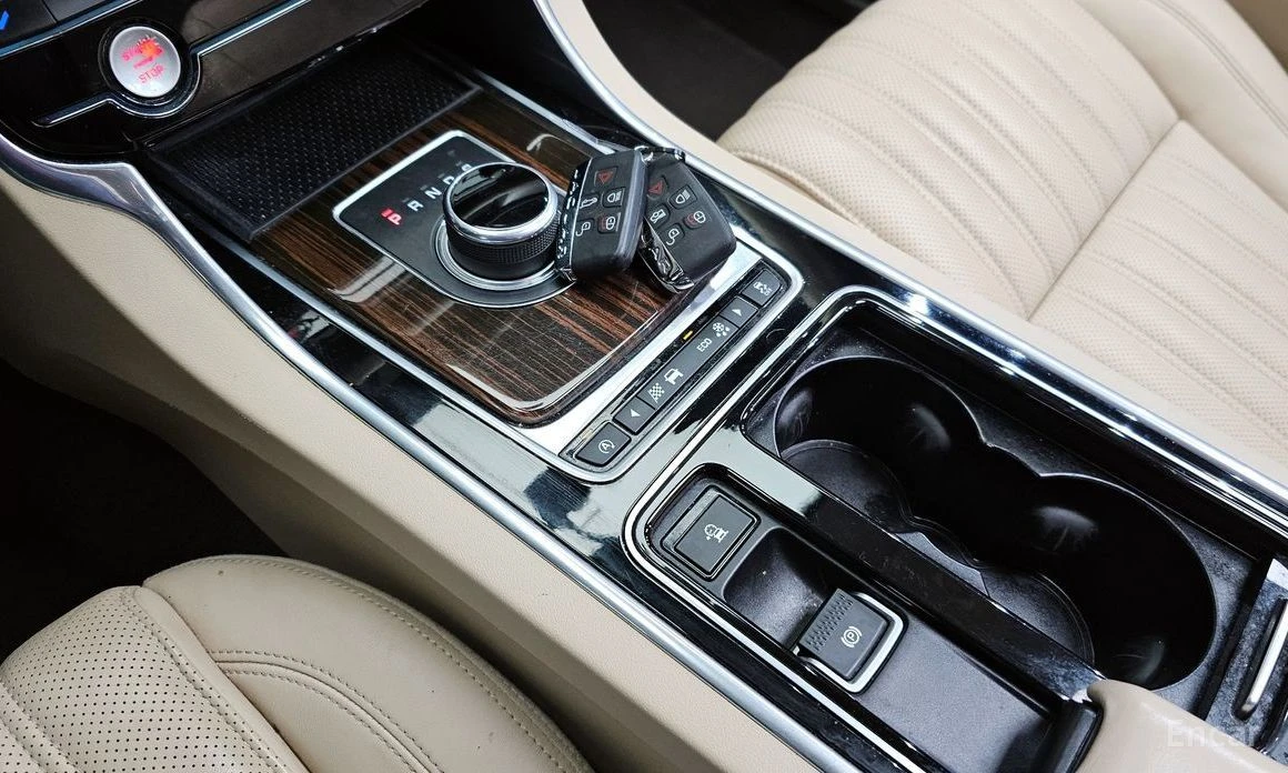 Jaguar Xf  - изображение 9