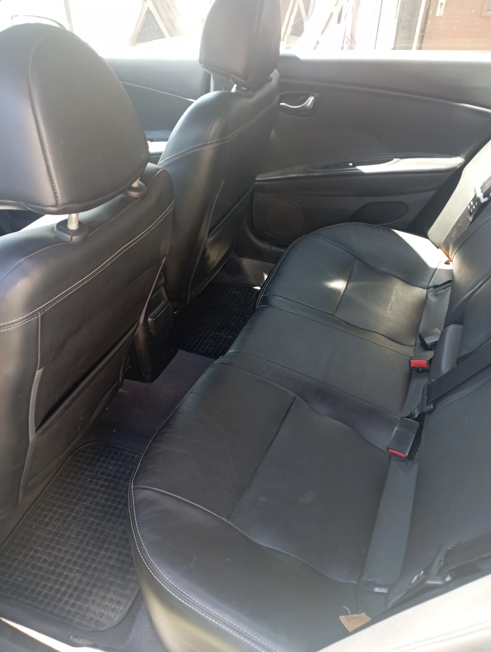 Nissan Primera P12, снимка 8 - Автомобили и джипове - 53785854