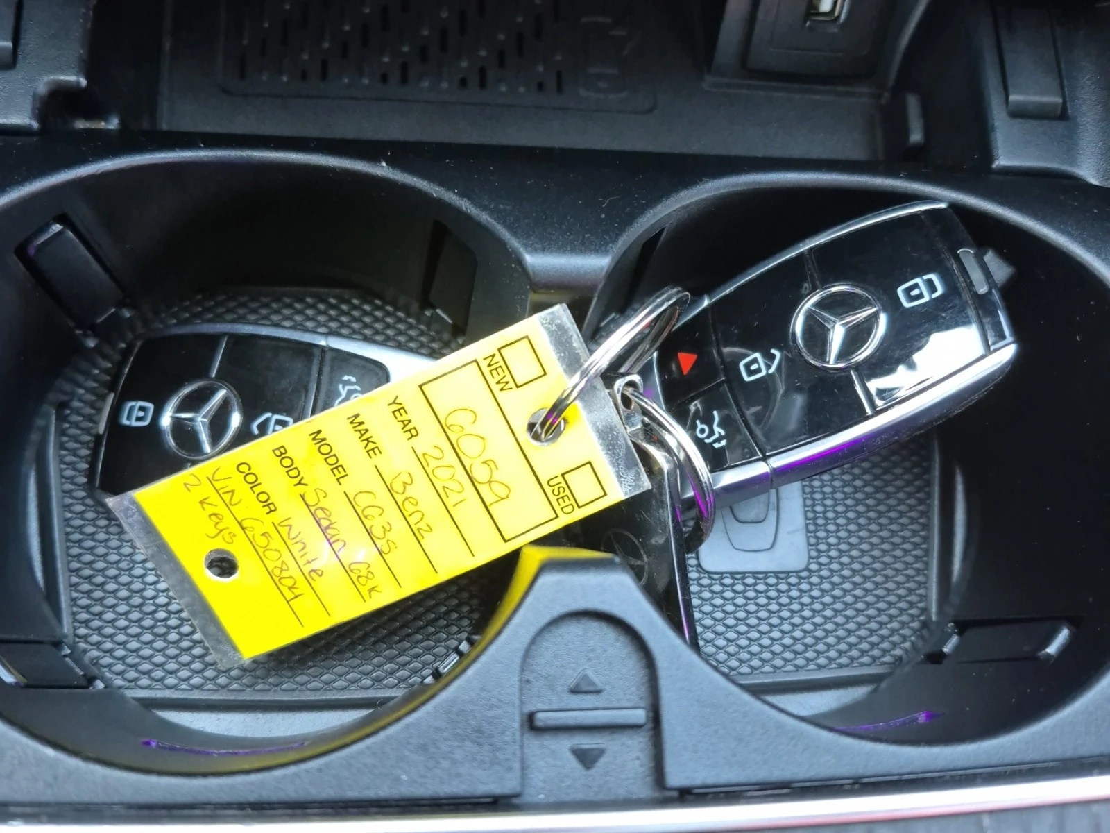 Mercedes-Benz C 63 AMG * * CARFAX* * АВТОКРЕДИТ* * , снимка 12 - Автомобили и джипове - 53784028