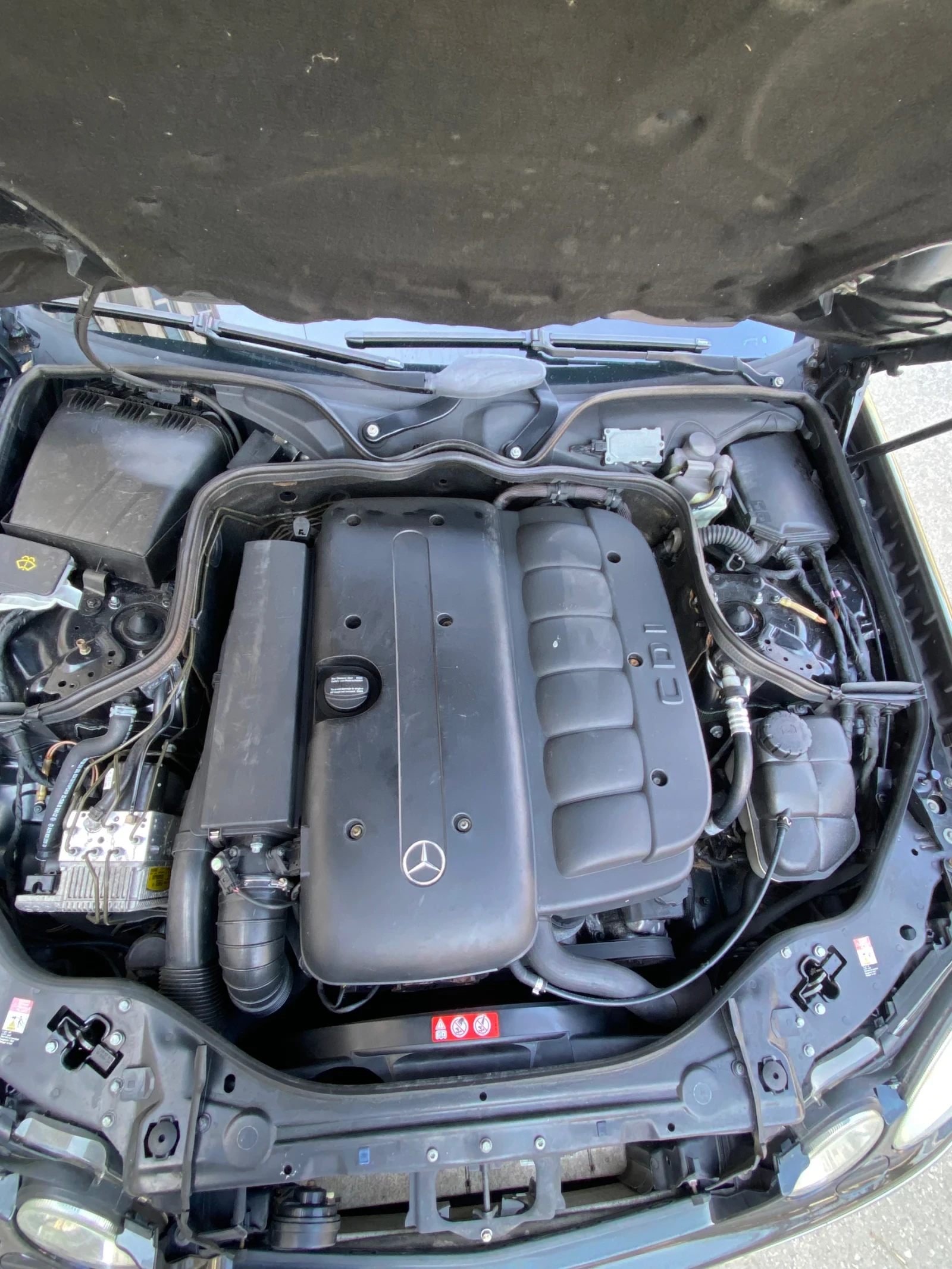 Mercedes-Benz E 320, снимка 10 - Автомобили и джипове - 53860498