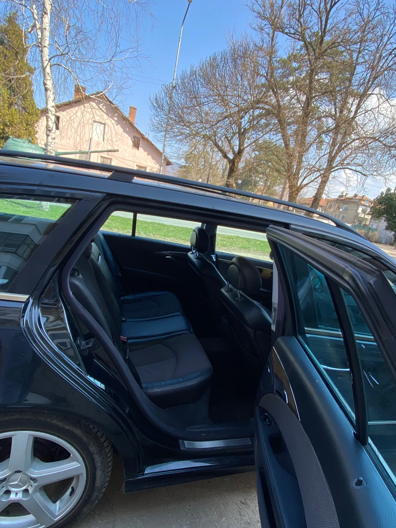 Mercedes-Benz E 320, снимка 7 - Автомобили и джипове - 53860498