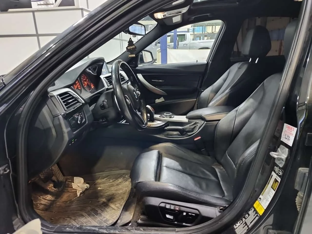 BMW 335 I XDRIVE | HEAD UP | ПОДГРЕВИ , снимка 8 - Автомобили и джипове - 53889696