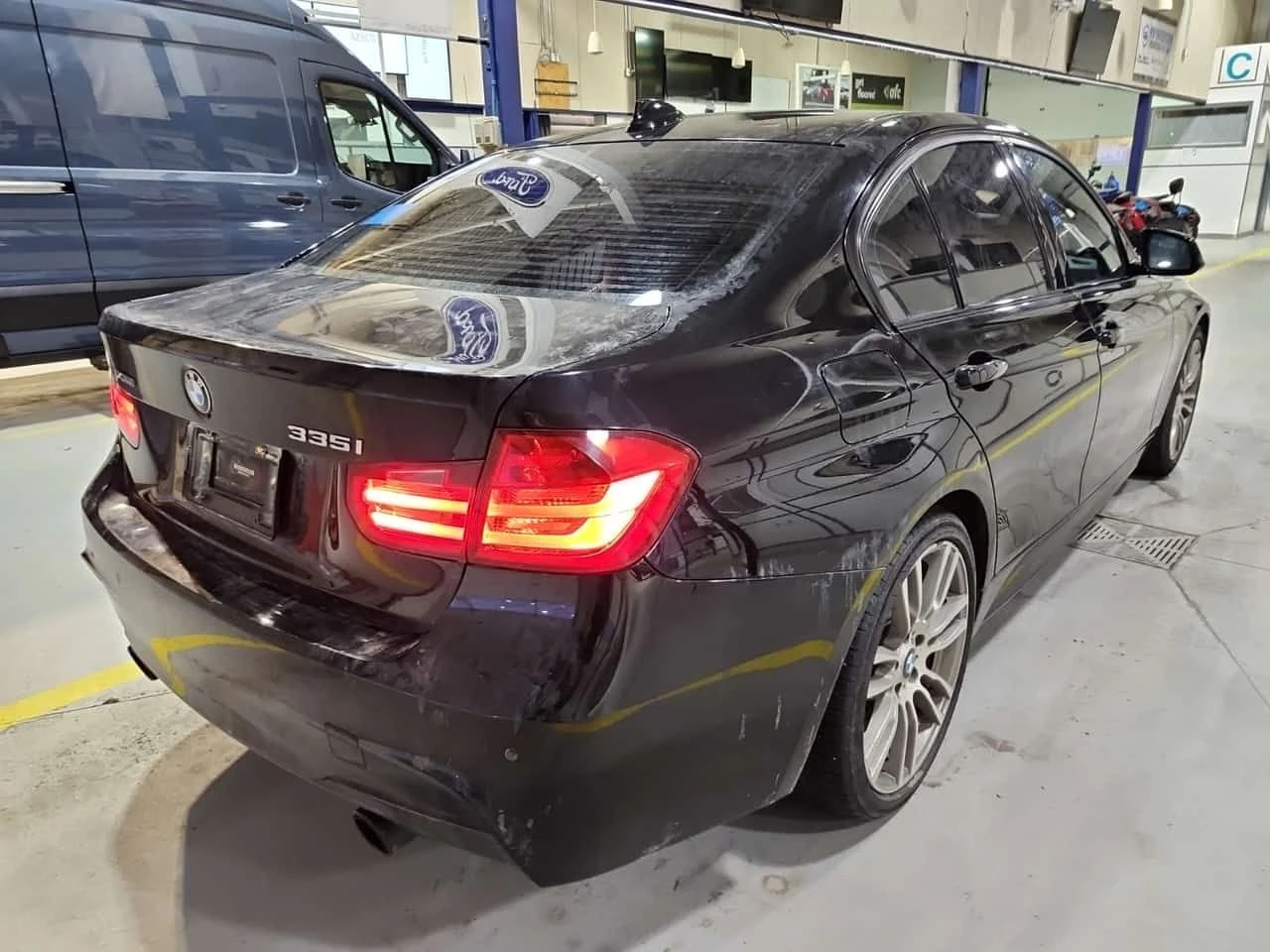 BMW 335 I XDRIVE | HEAD UP | ПОДГРЕВИ , снимка 3 - Автомобили и джипове - 53889696