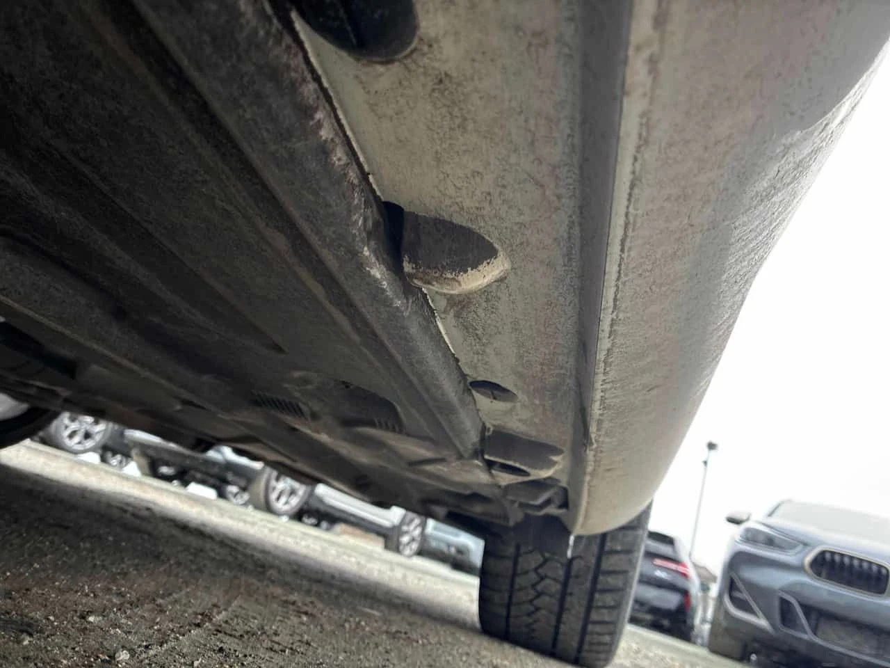 Mercedes-Benz E 400 АМГ ПАКЕТ/CARFAX/ ПОДГРЕВ/ОБДУХ/ПАНО/КЛИП/ППФ, снимка 11 - Автомобили и джипове - 54240371