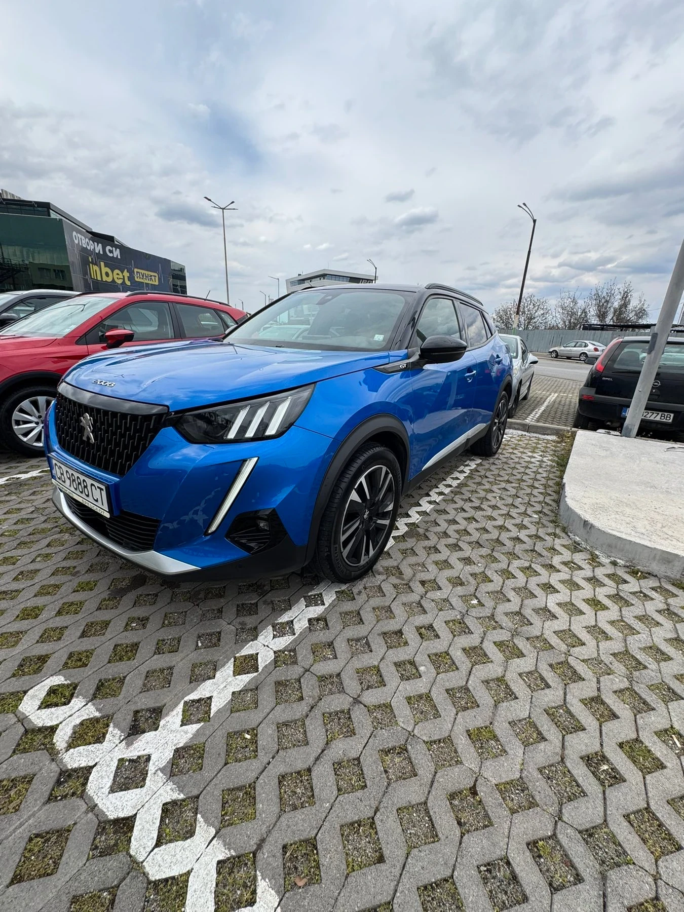 Peugeot 2008 GT, снимка 14 - Автомобили и джипове - 54257355