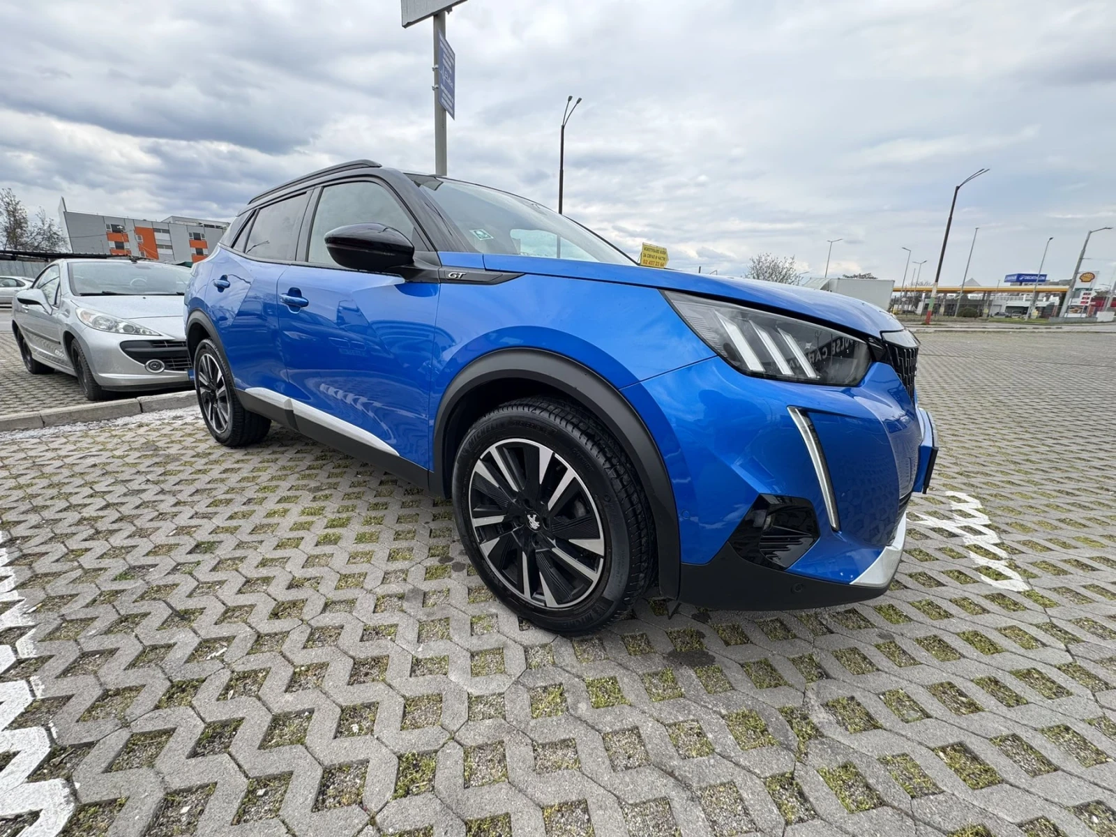 Peugeot 2008 GT, снимка 6 - Автомобили и джипове - 54257355