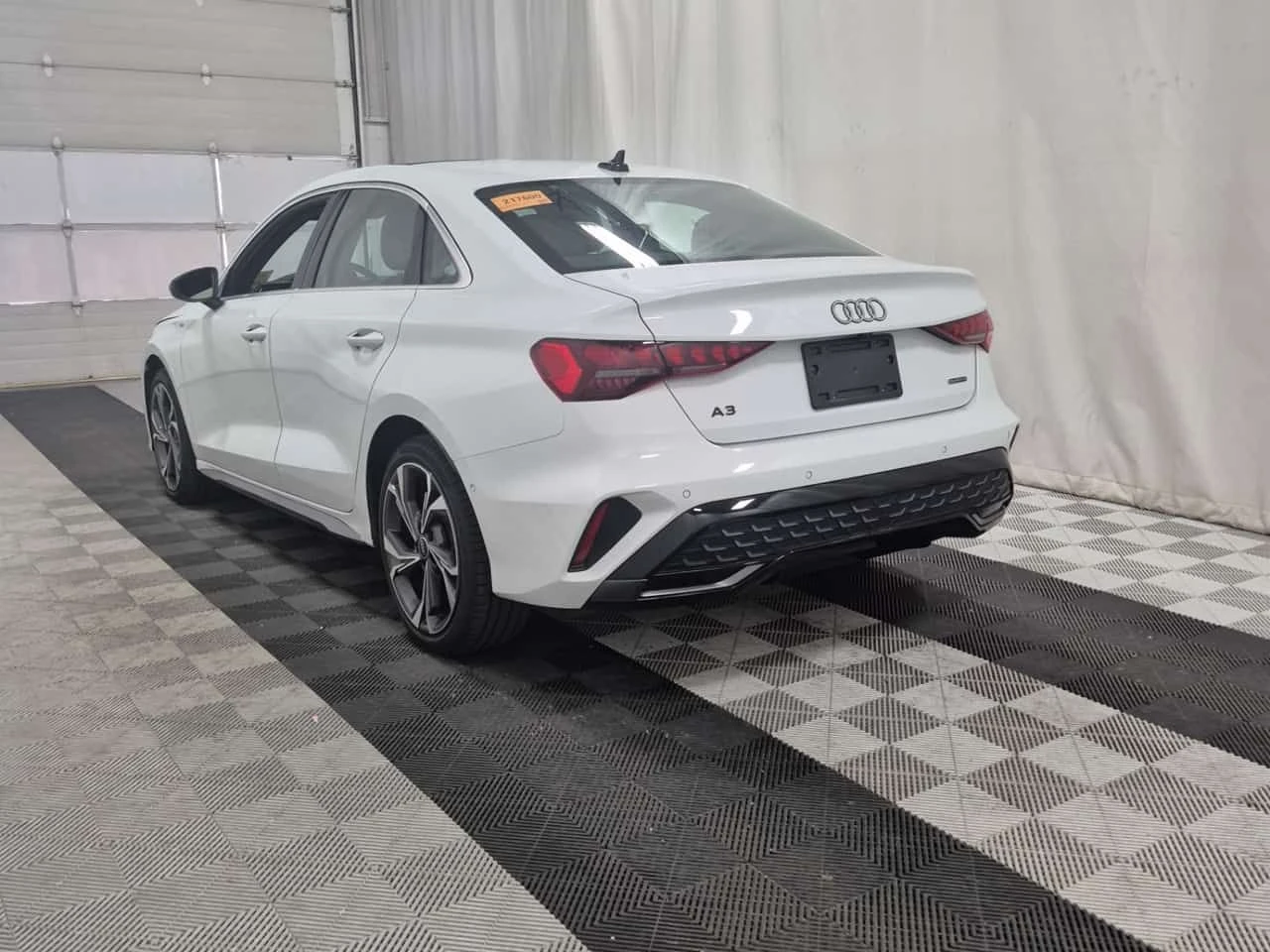 Audi A3 * PROGRESSIV * ПАНОРАМА* ПОДГРЕВ* , снимка 6 - Автомобили и джипове - 54279120