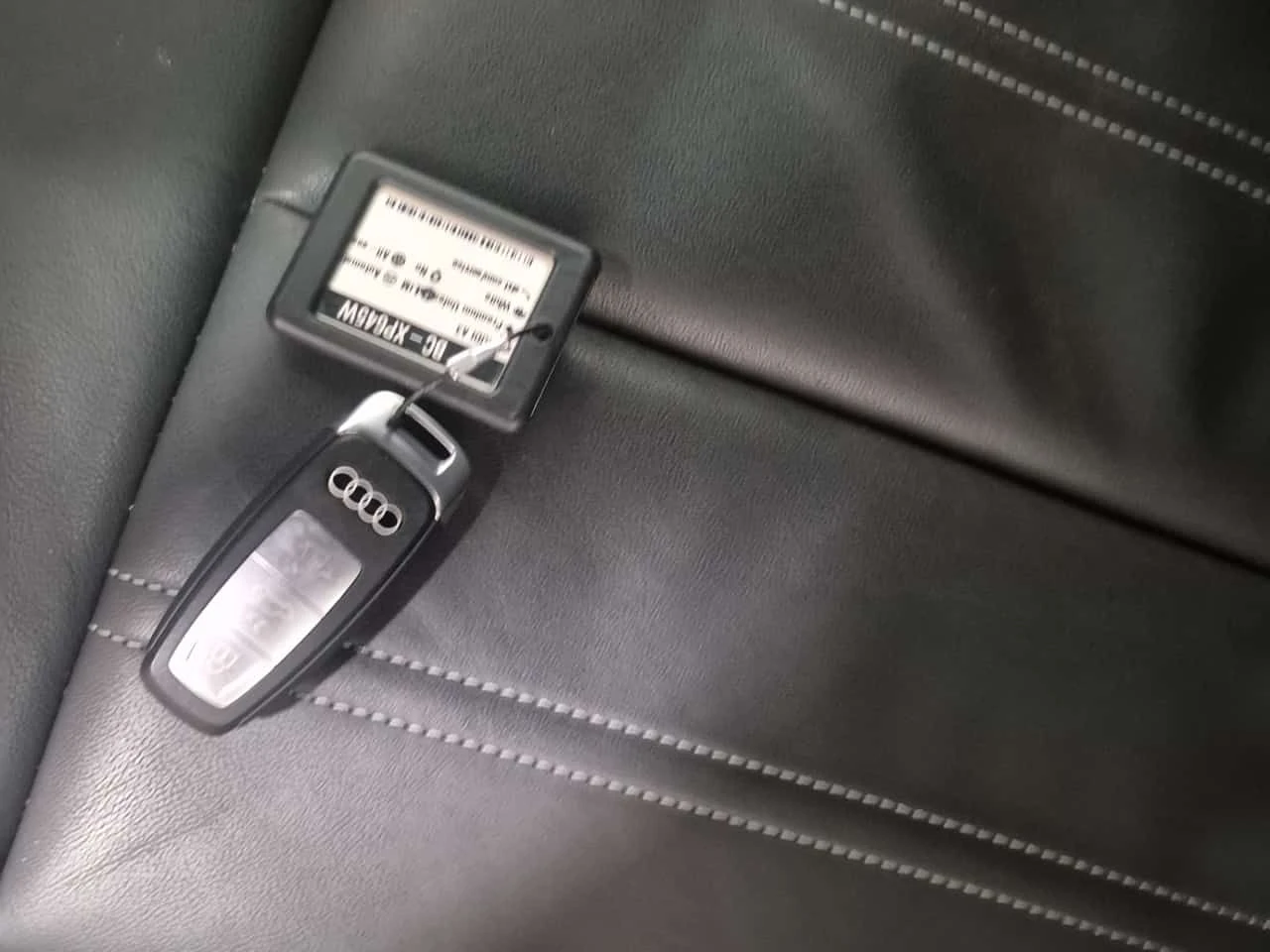 Audi A3 * PROGRESSIV * ПАНОРАМА* ПОДГРЕВ* , снимка 14 - Автомобили и джипове - 54279120