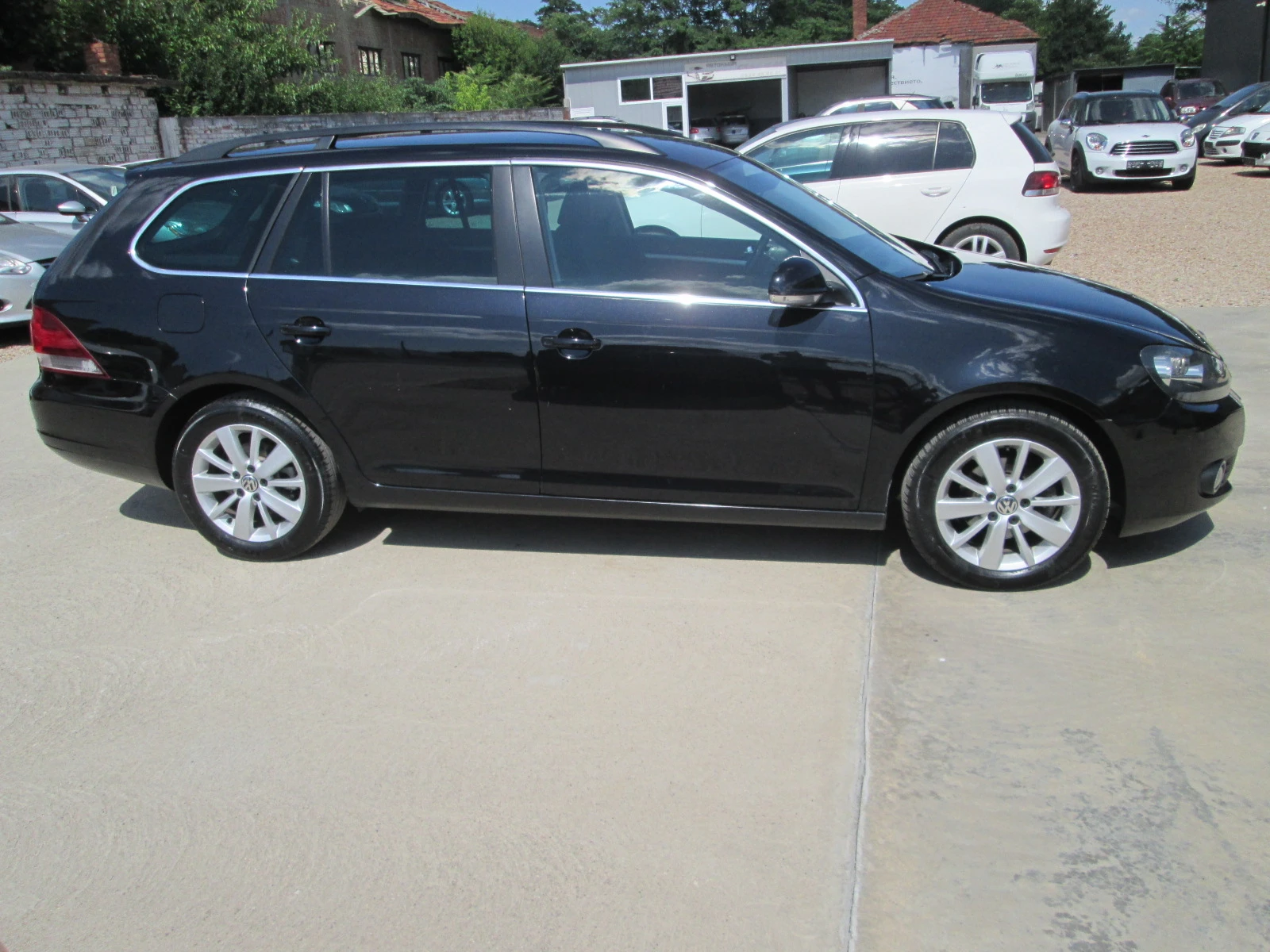 VW Golf Variant 1.6TDI 105Kc, снимка 3 - Автомобили и джипове - 54325243