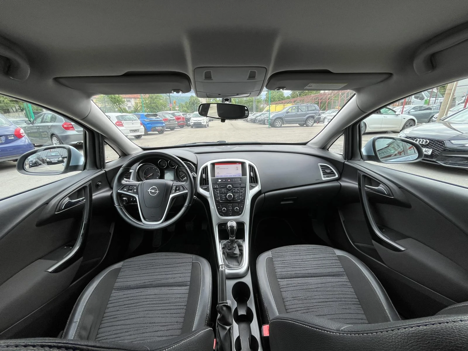 Opel Astra 1.6 DISEL ЕУРО 6, снимка 13 - Автомобили и джипове - 54618125