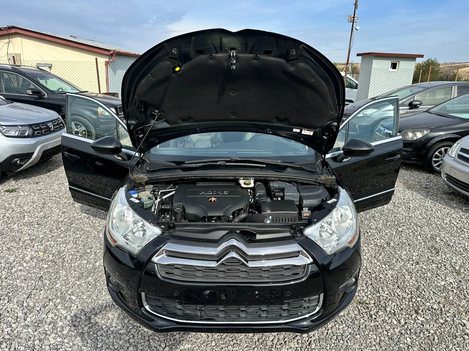 Citroen DS4 2.0HDI SPORT CHIC / Реални КМ / 1-Собственик , снимка 11 - Автомобили и джипове - 54702576