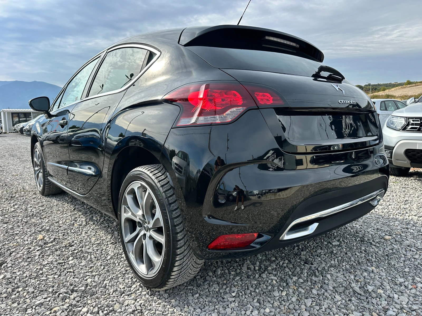 Citroen DS4 2.0HDI SPORT CHIC / Реални КМ / 1-Собственик , снимка 3 - Автомобили и джипове - 54702576