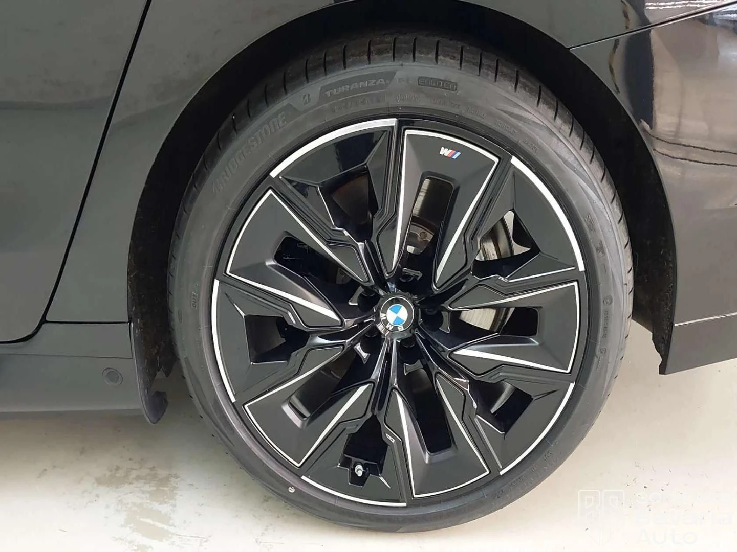BMW 750 e xDrive M Sport Paket, снимка 17 - Автомобили и джипове - 54969968