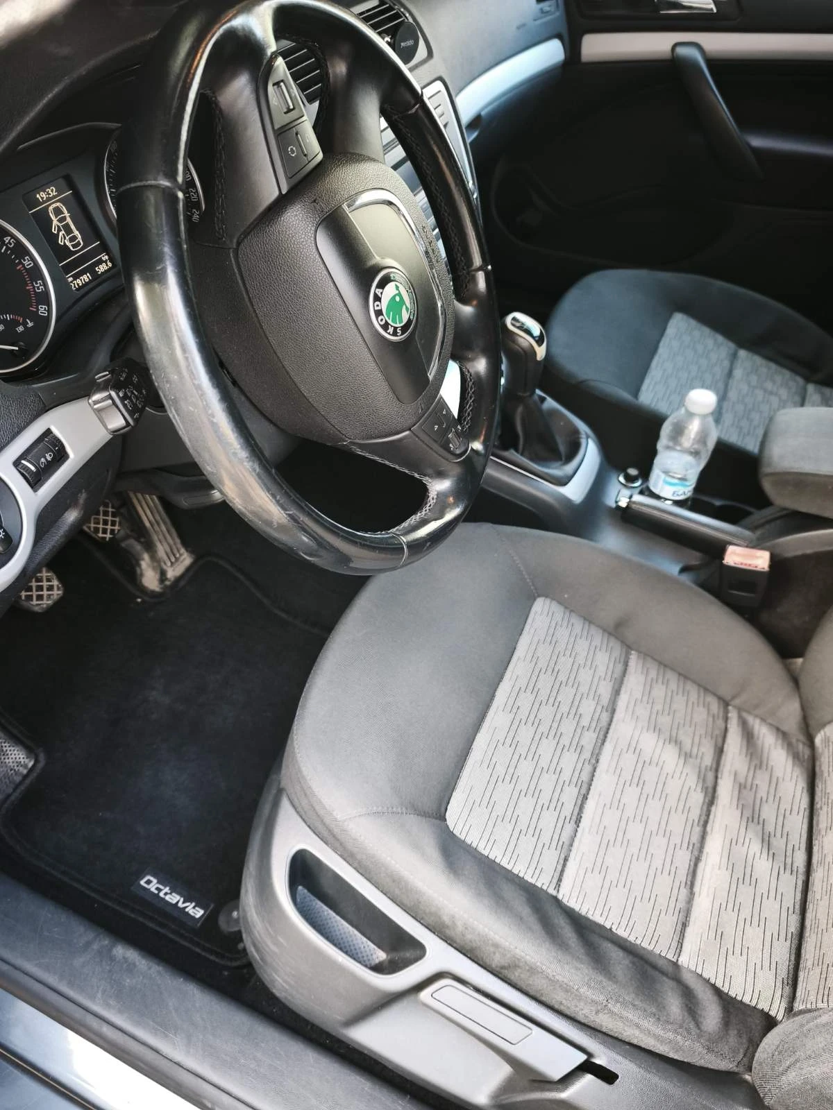 Skoda Octavia, снимка 11 - Автомобили и джипове - 55234794