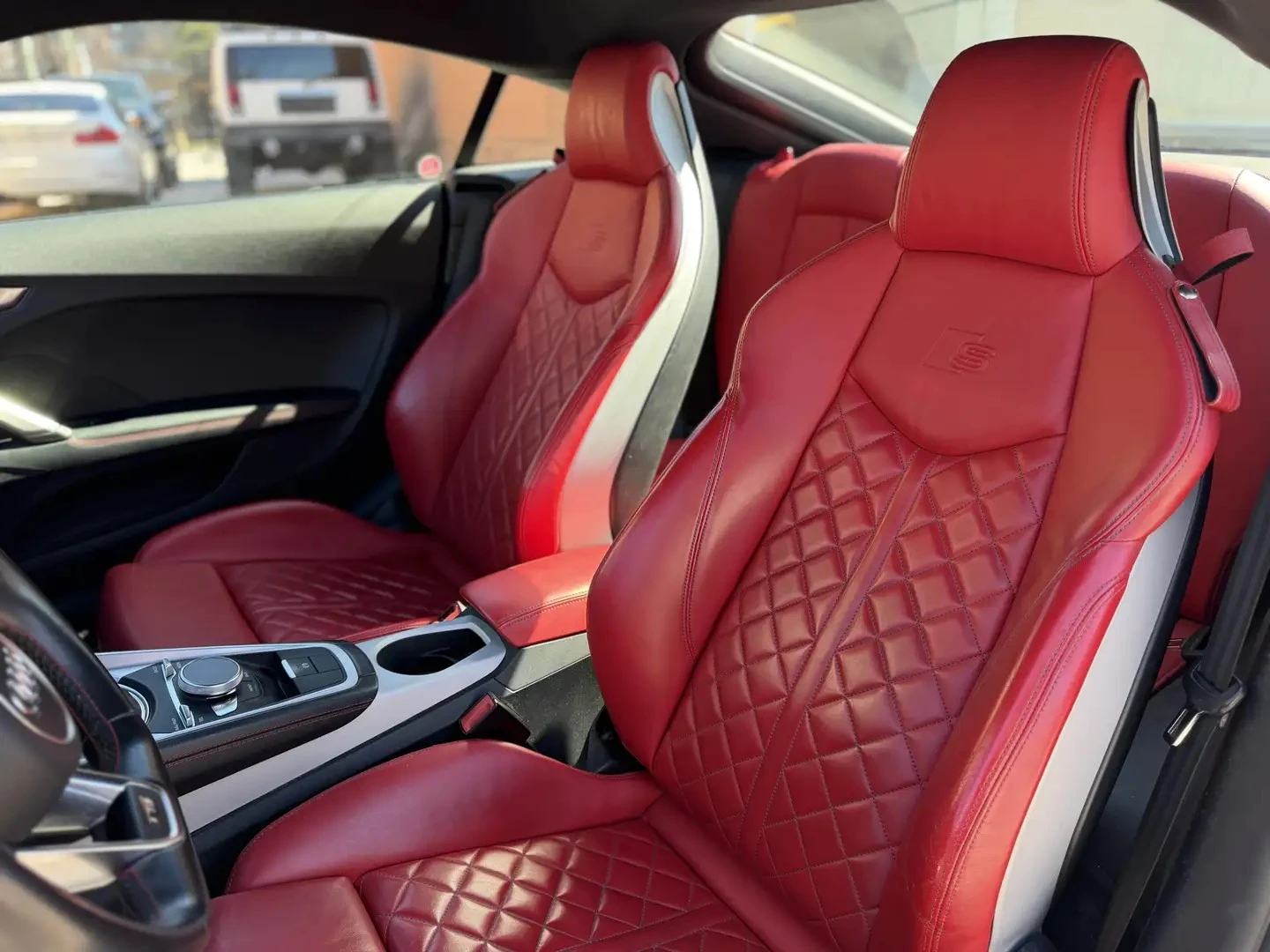 Audi Tt S* Coupe* АвтоКредит* (ЦЕНА ДО БГ), снимка 11 - Автомобили и джипове - 55300252