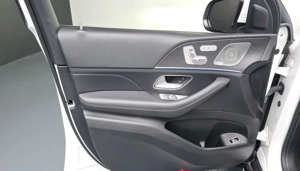Mercedes-Benz GLE 450 * АВТО КРЕДИТ* ЦЕНА ДО БГ * СЕРВИЗНА ИСТОРИЯ * , снимка 13 - Автомобили и джипове - 55485879
