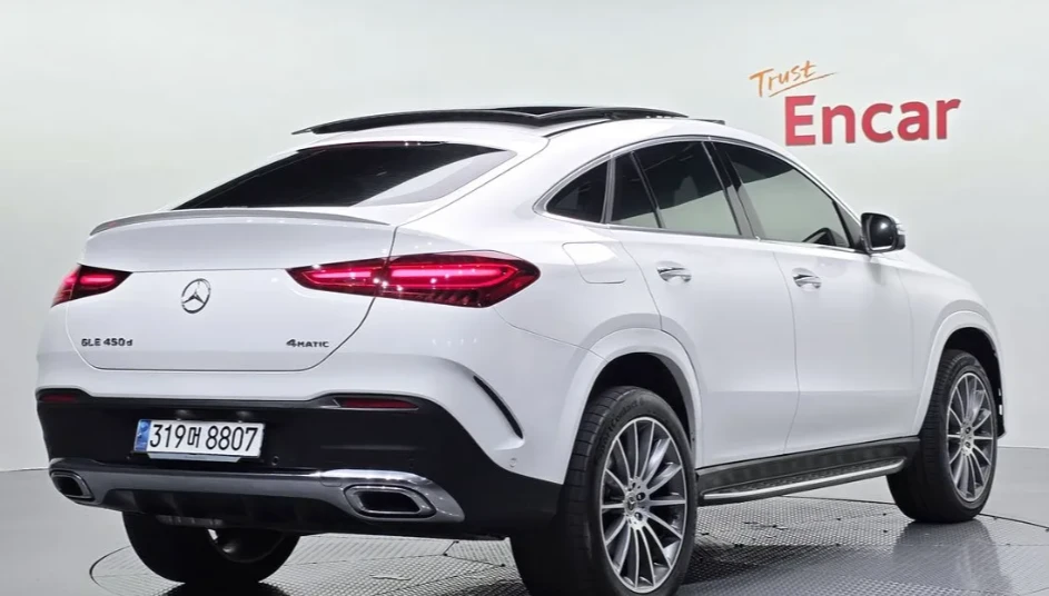 Mercedes-Benz GLE 450 * АВТО КРЕДИТ* ЦЕНА ДО БГ * СЕРВИЗНА ИСТОРИЯ * , снимка 3 - Автомобили и джипове - 55485879