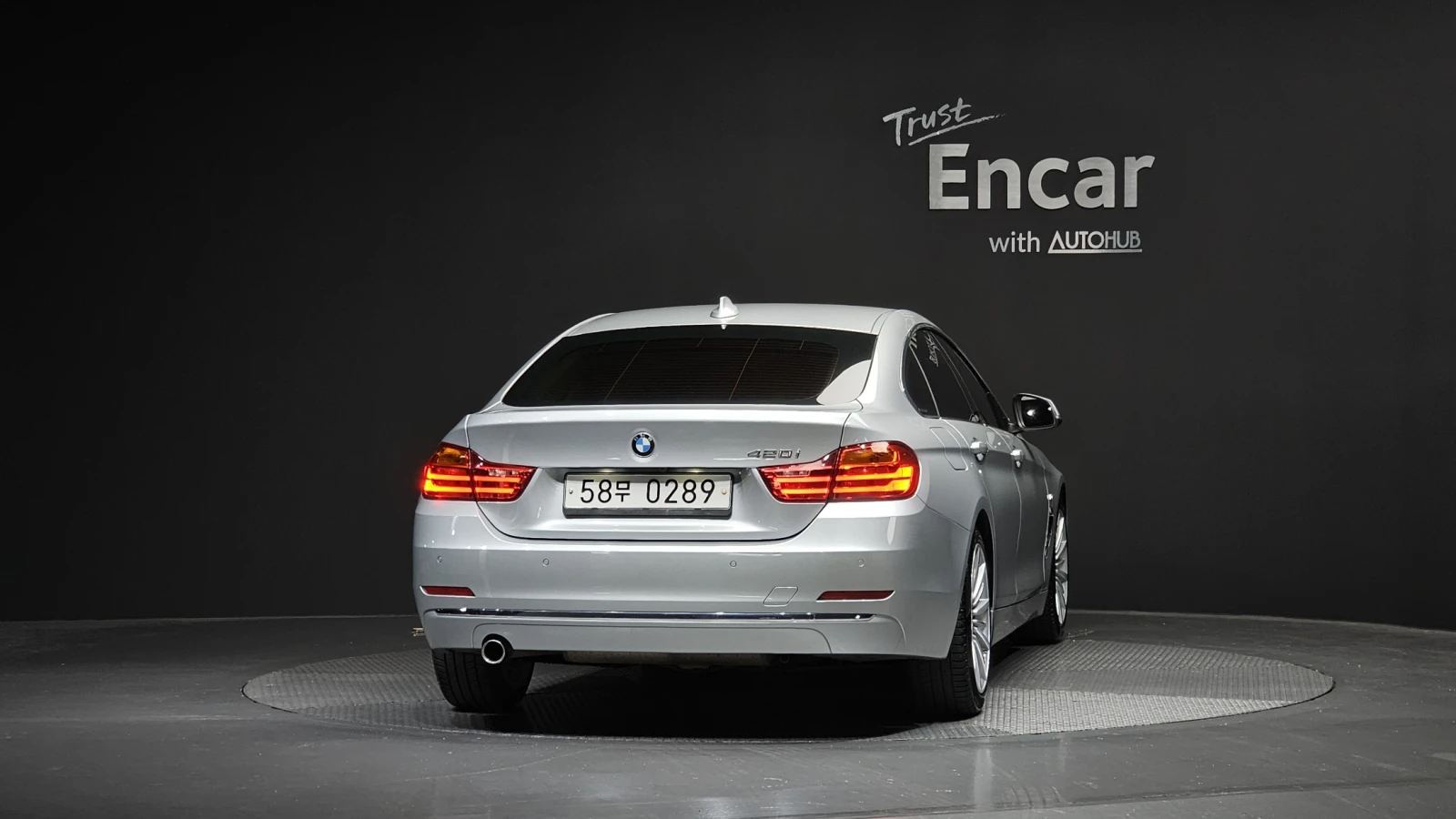 BMW 420 ЕЛ. БАГАЖНИК* HUD* ЛЮК* ПОДГРЕВ ВОЛАН* КРАЙНА ЦЕНА, снимка 4 - Автомобили и джипове - 55496055