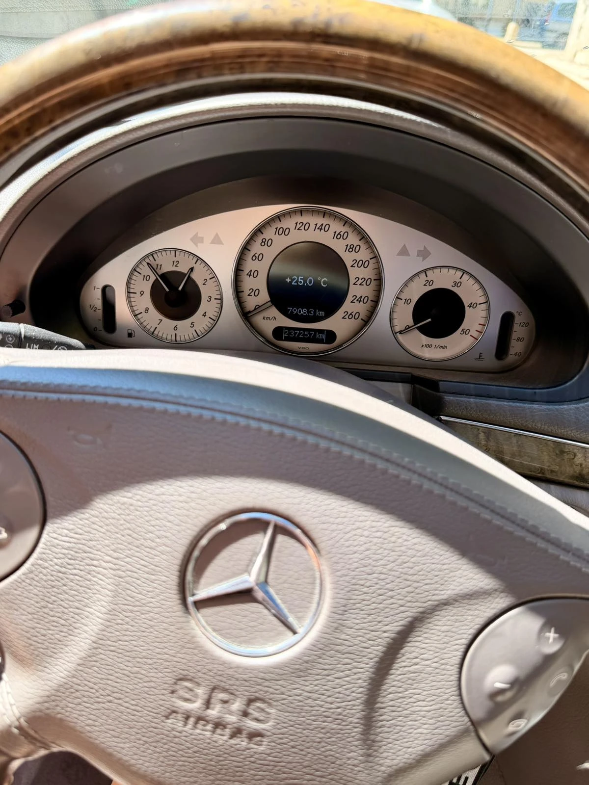 Mercedes-Benz E 280 CDI, снимка 6 - Автомобили и джипове - 55768879
