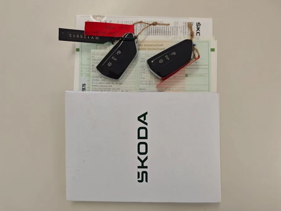Skoda Octavia DSG Style Navi LED, снимка 9 - Автомобили и джипове - 55841977