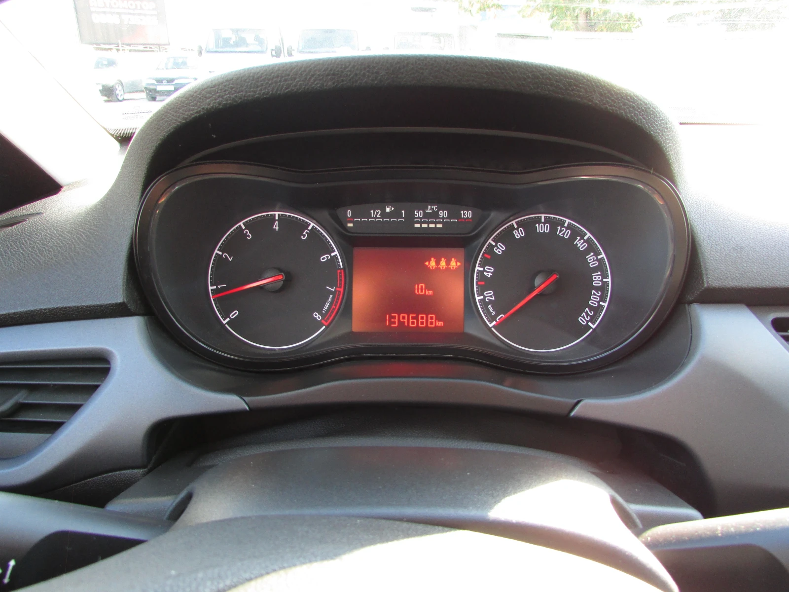 Opel Corsa 1.2i EURO6B | Mobile.bg � ����������� 13