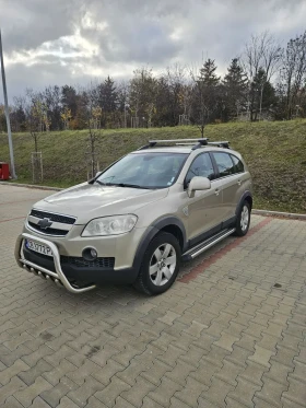 Chevrolet Captiva 4x4 обслужена нови гуми реални км , снимка 2