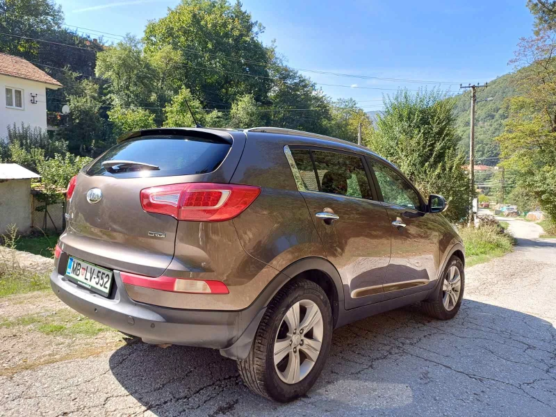 Kia Sportage, снимка 3 - Автомобили и джипове - 47357695