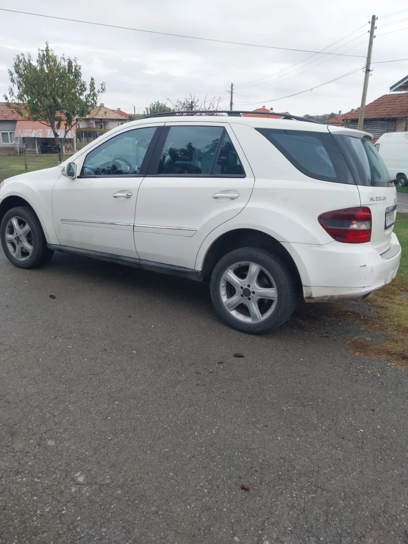 Mercedes-Benz ML 320, снимка 4 - Автомобили и джипове - 47821650