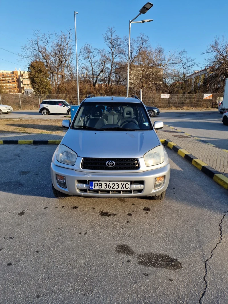 Toyota Rav4, снимка 8 - Автомобили и джипове - 48101727