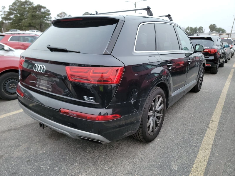 Audi Q7 3.0T Premium Plus, снимка 6 - Автомобили и джипове - 48502345