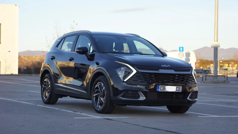 Kia Sportage 1.6 T-GDi  Full Hybrid Automatic, снимка 2 - Автомобили и джипове - 52407714