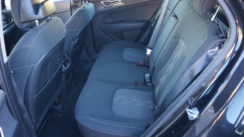 Kia Sportage 1.6 T-GDi  Full Hybrid Automatic, снимка 8 - Автомобили и джипове - 52407714