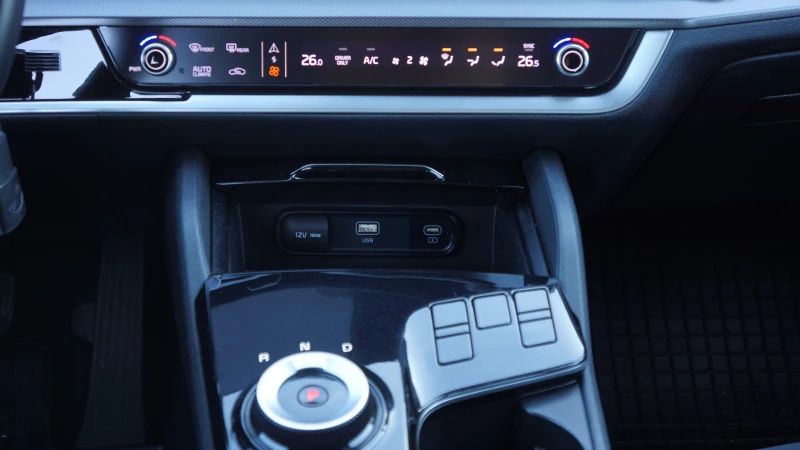 Kia Sportage 1.6 T-GDi  Full Hybrid Automatic, снимка 11 - Автомобили и джипове - 52407714