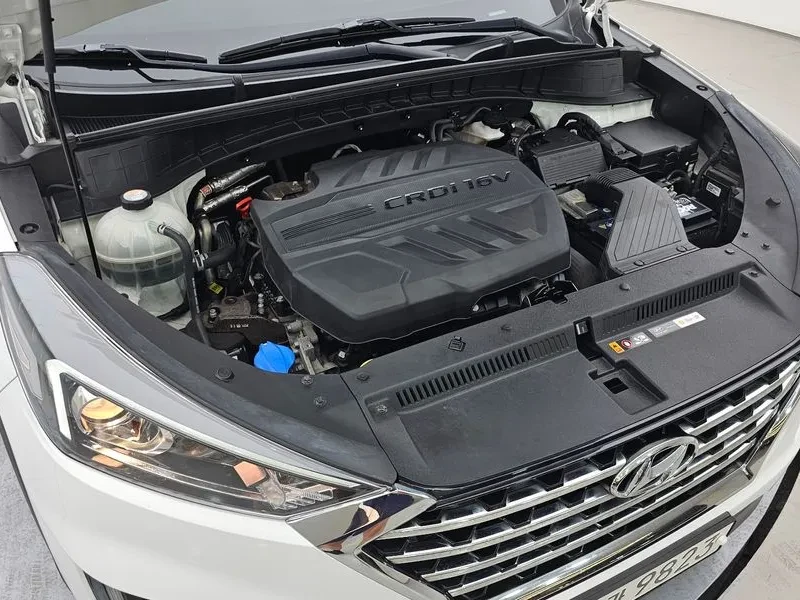 Hyundai Tucson Diesel 2.0 2Wd Smart, снимка 6 - Автомобили и джипове - 56220789