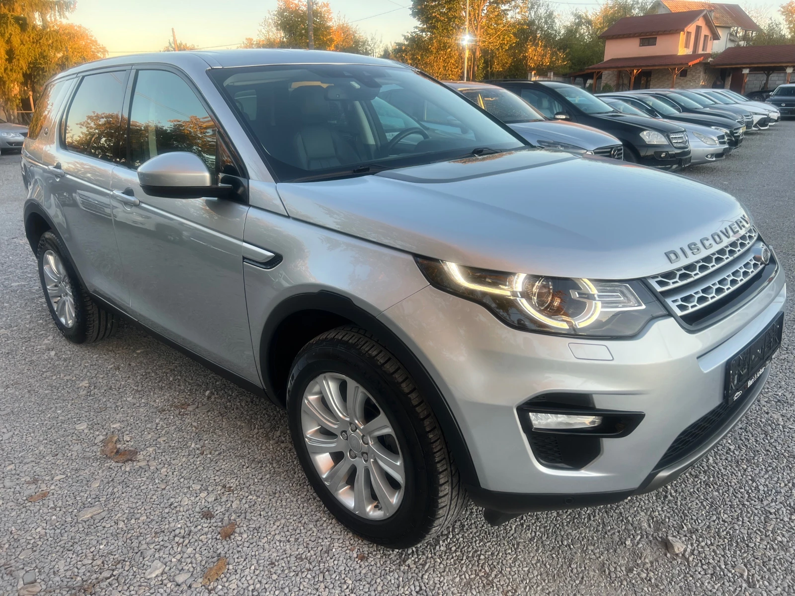 Land Rover Discovery Sport 2.0D4-ЕВР0 6В-4Х4-НАВИГАЦИЯ-АВТОМАТИК-9 СКОРОСТИ - изображение 6