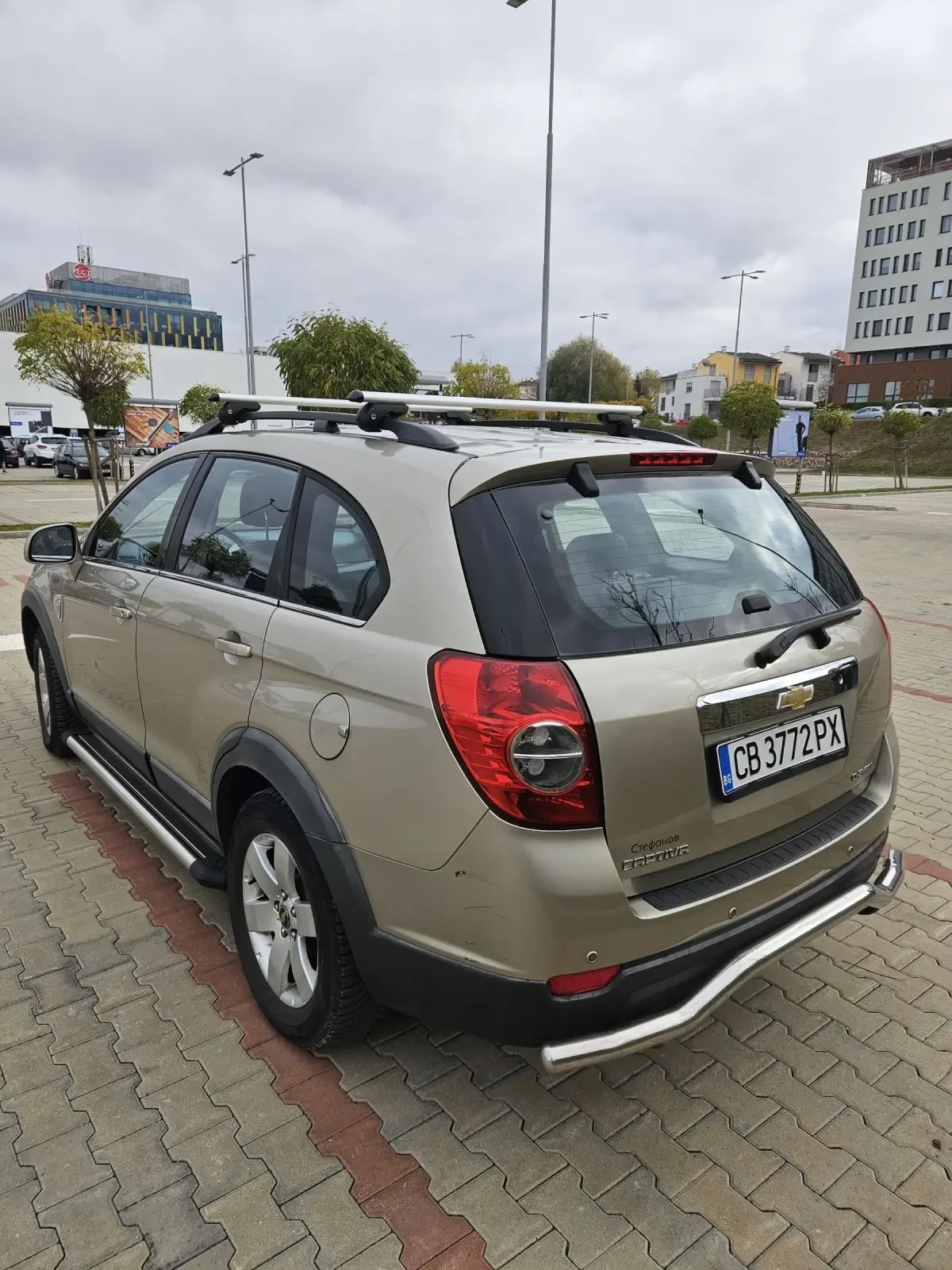 Chevrolet Captiva 4x4 обслужена, нови гуми, реални км, 7 места  - изображение 5