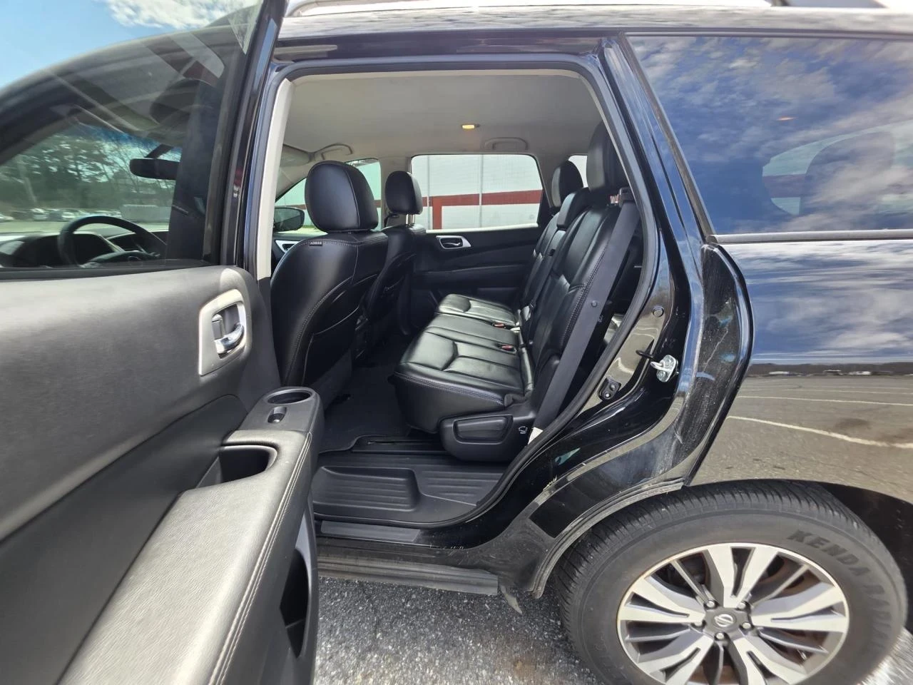 Nissan Pathfinder  - изображение 6